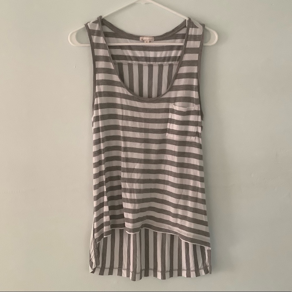 GAP grey and white striped high low tank top